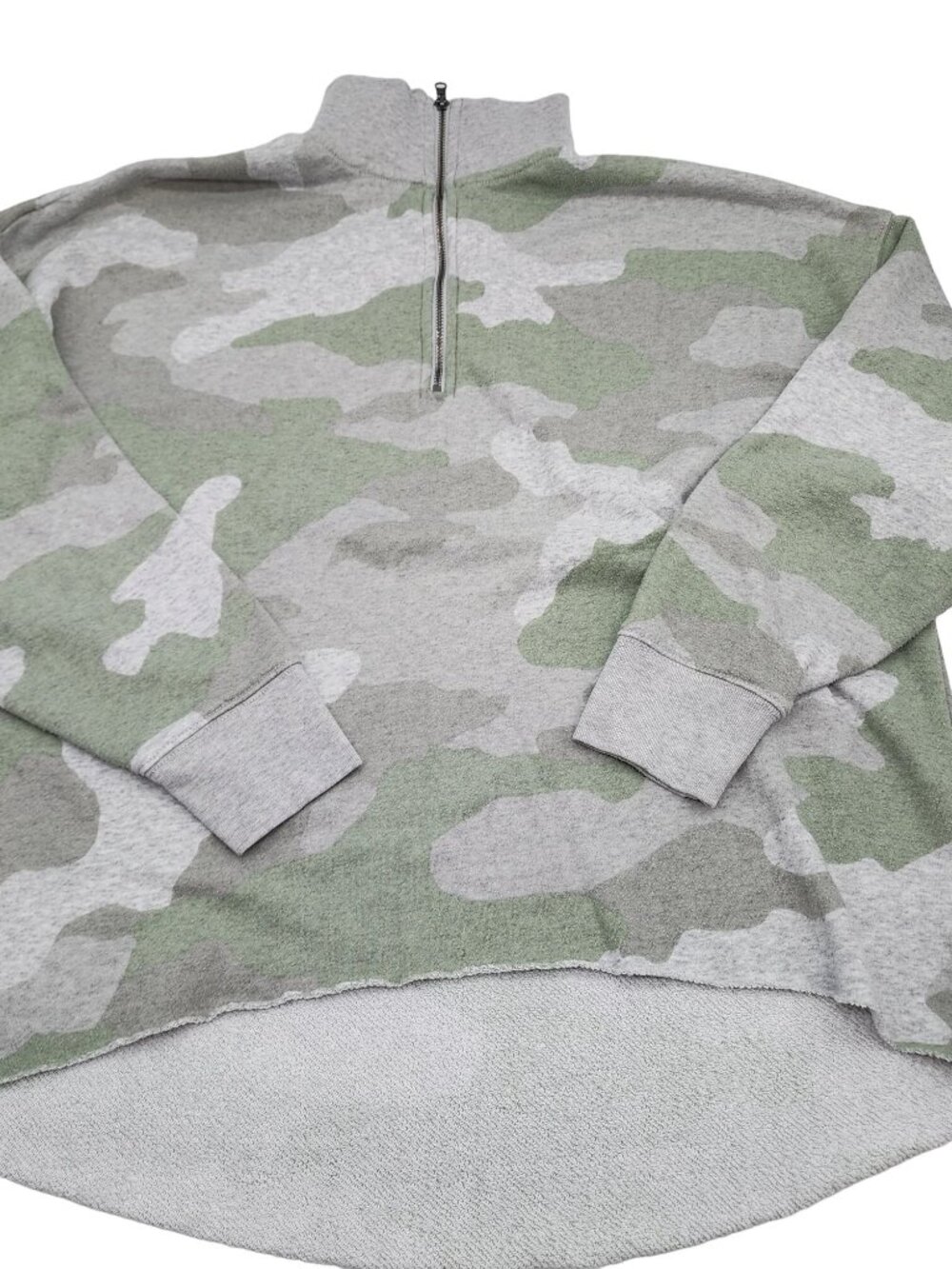 Aerie Camo high low Sweatshirt Womens size Small - Picture 1 of 3